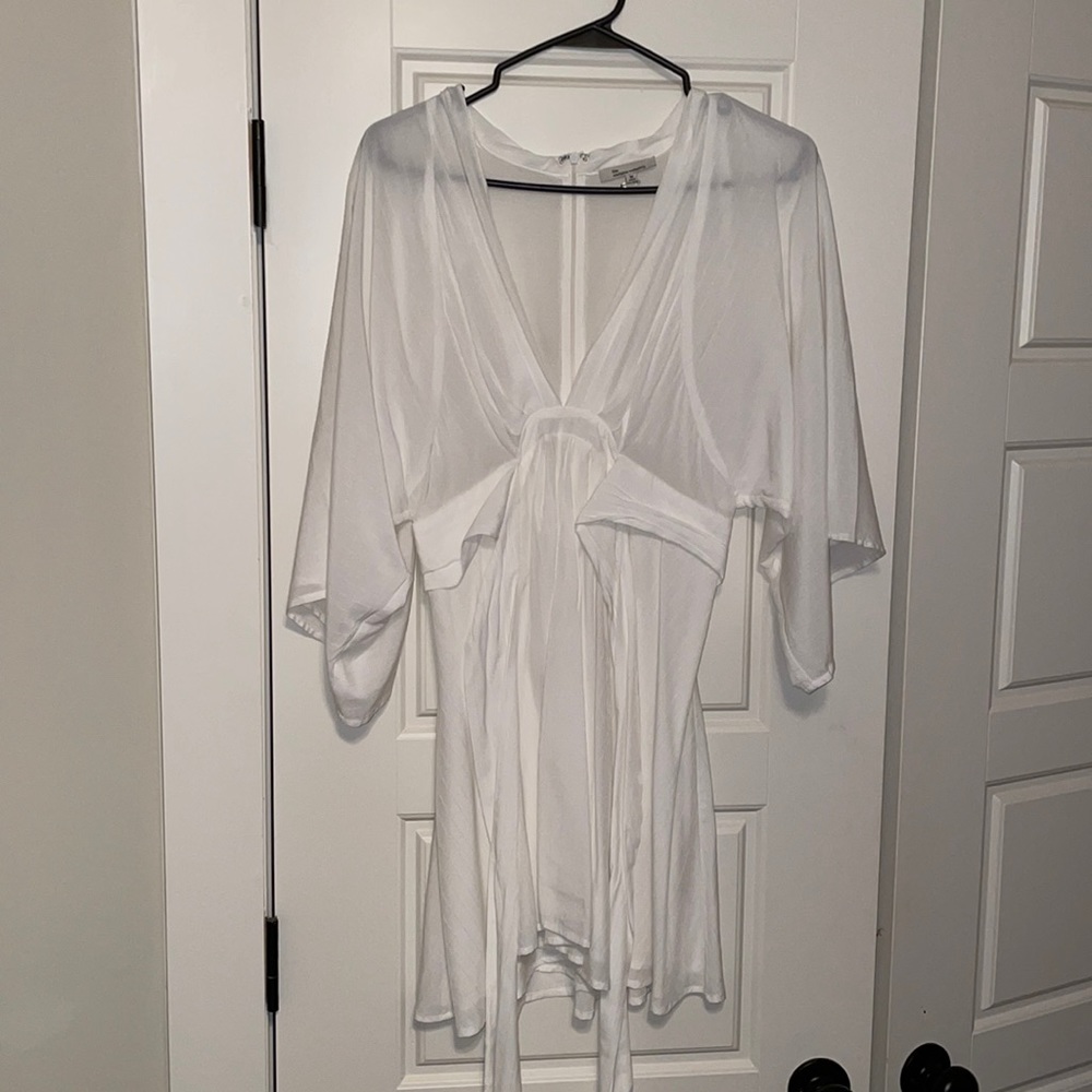 Flowing, White Tie Dress